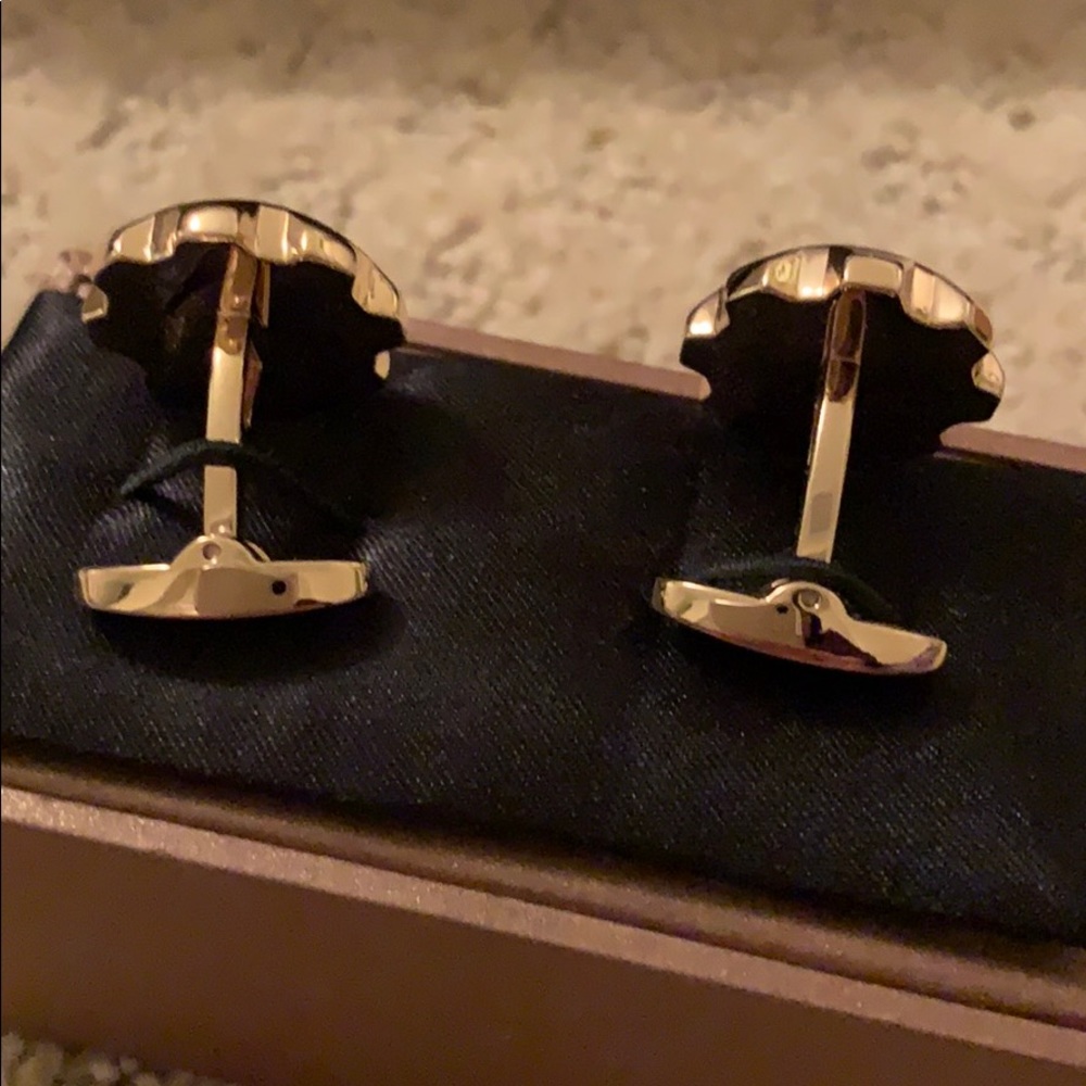 Cuff links - Picture 2 of 2